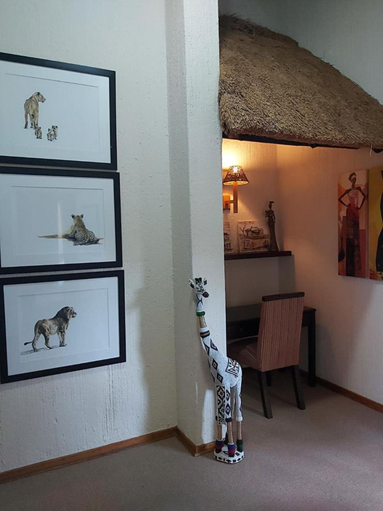 Dreamy 3 Bedroom Villa On The Edge Of The Sabie River In Kruger Park Lodge ヘイジービュー エクステリア 写真